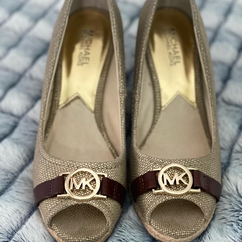 MICHAEL KORS shoes size 8